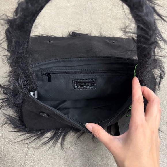 Faux Fur Shoulder Bag - Picture 6 of 8